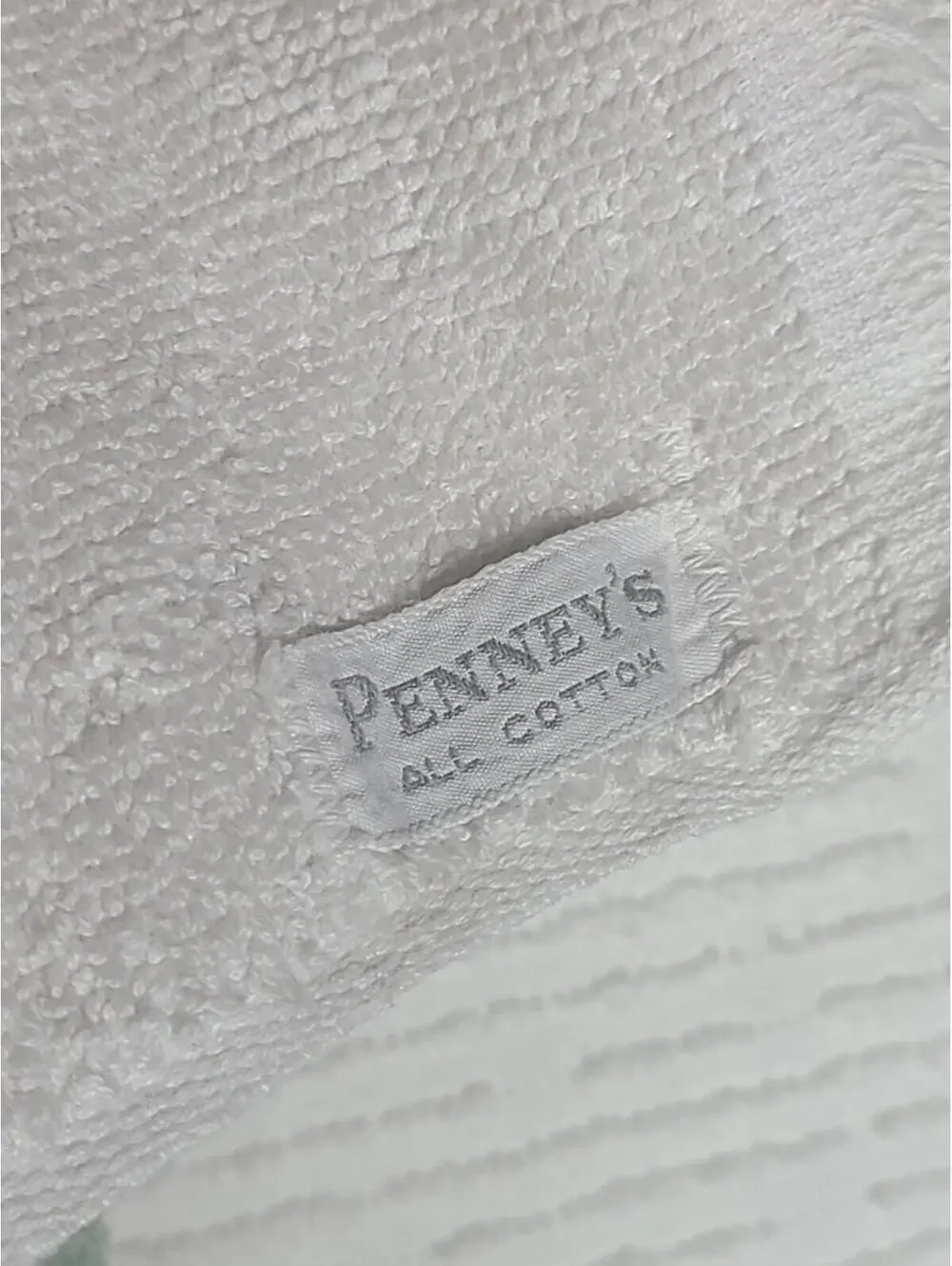Set of 2 1960s Rose Print Bath Towel 100% Cotton Retro Vintage Bathroom Pinup
